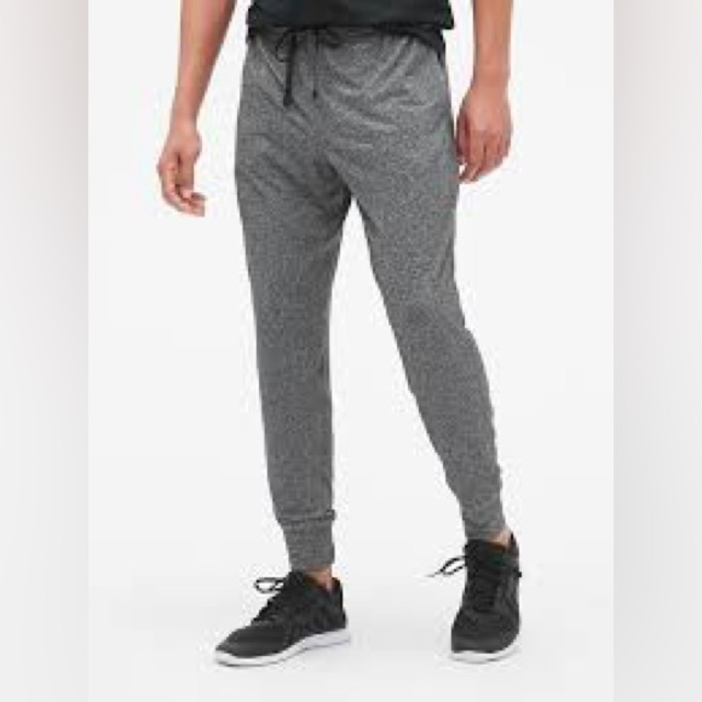 Preloved - Men’s GapFit Mid Rise Brushed Jersey Joggers - Medium - Grey Gray